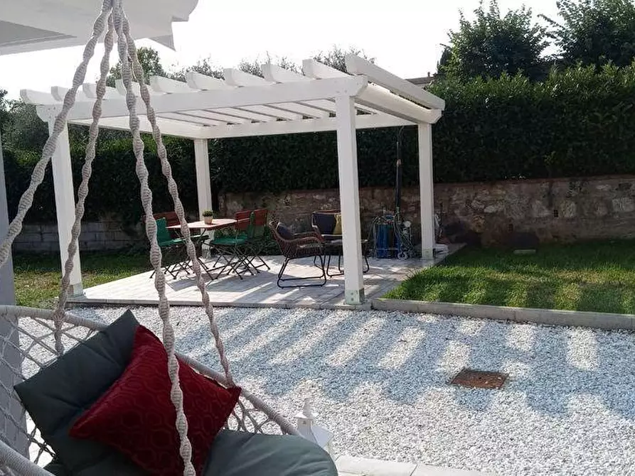 Immagine 32 di Villa in affitto  a Buti