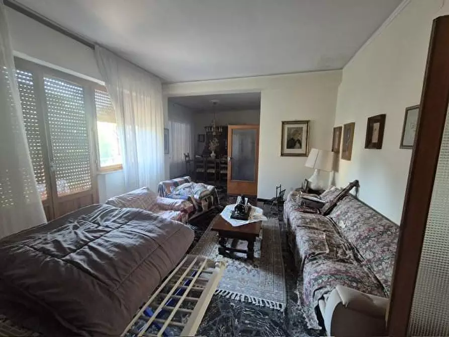 Immagine 8 di Appartamento in vendita  a Siena
