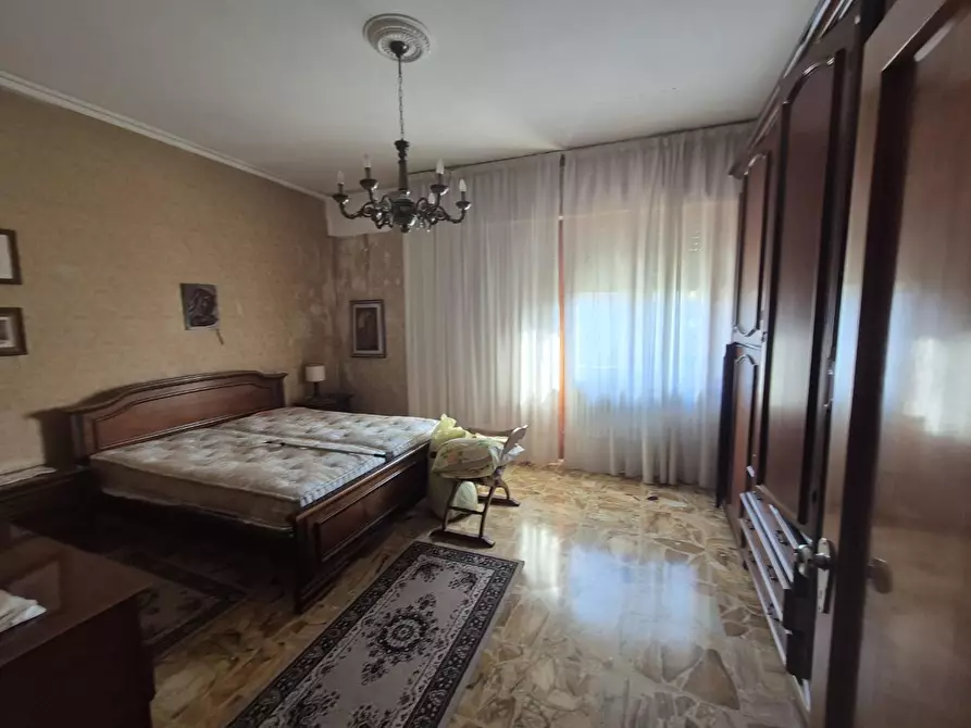 Immagine 15 di Appartamento in vendita  a Siena