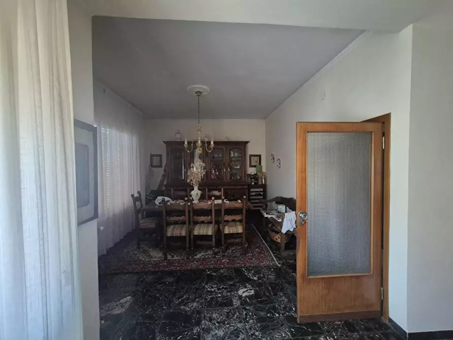 Immagine 4 di Appartamento in vendita  a Siena