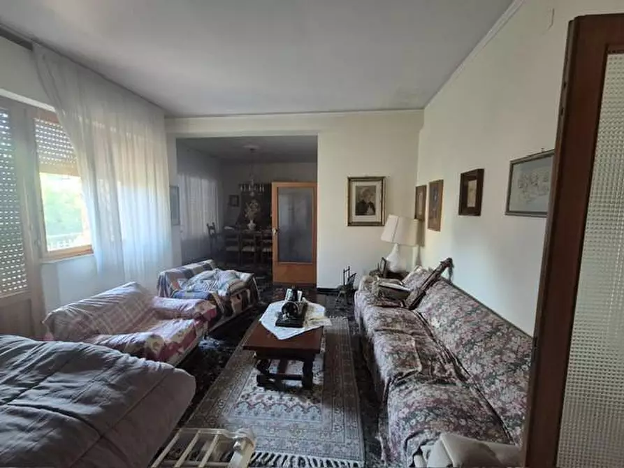 Immagine 19 di Appartamento in vendita  a Siena