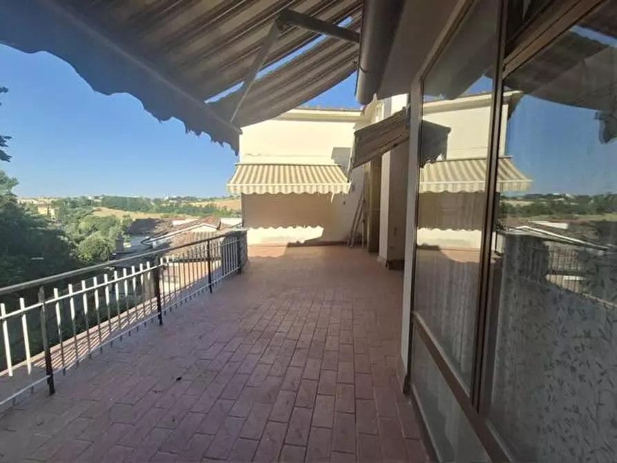 Immagine 17 di Appartamento in vendita  a Siena