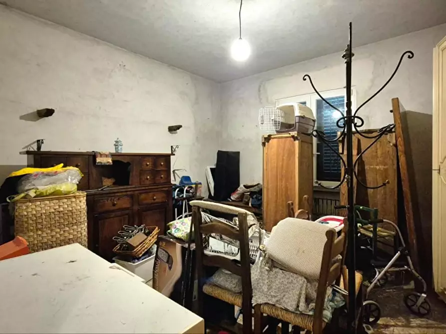 Immagine 37 di Villa in vendita  a Capannori