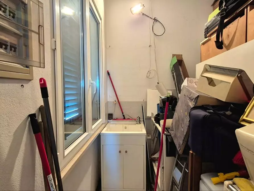 Immagine 20 di Villa in vendita  a Capannori