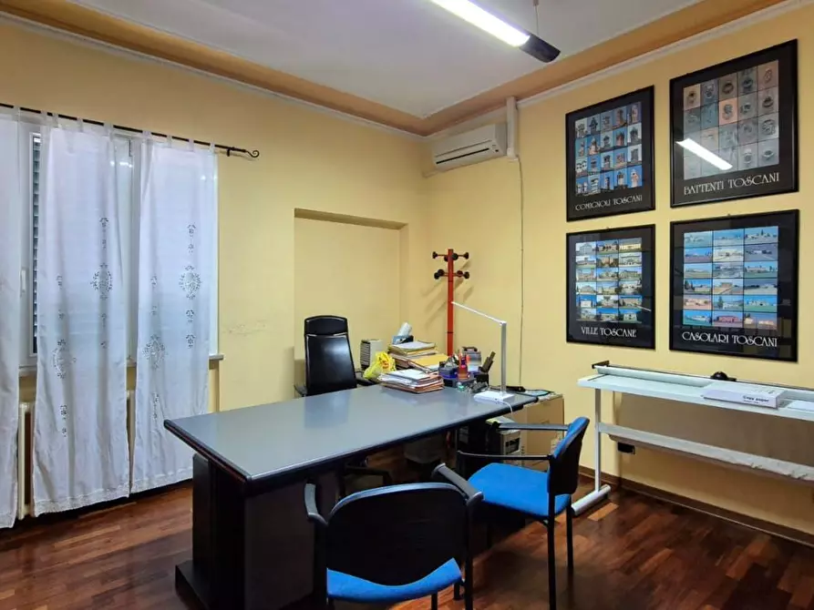 Immagine 22 di Villa in vendita  a Capannori