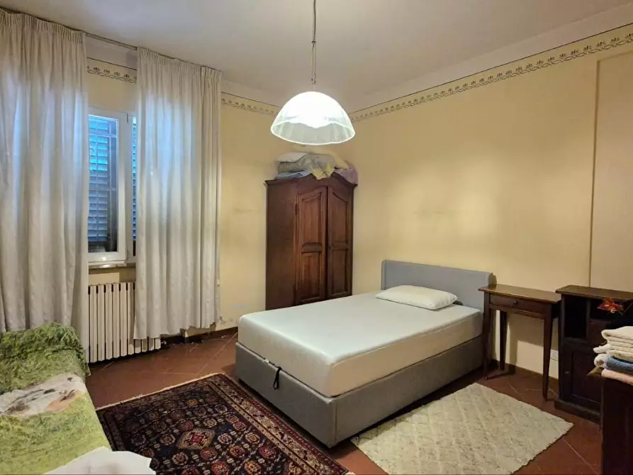 Immagine 33 di Villa in vendita  a Capannori
