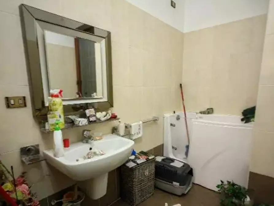 Immagine 25 di Villa in vendita  a Moncalieri