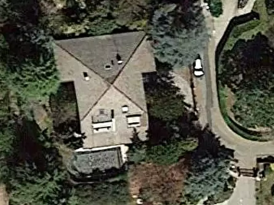 Immagine 2 di Villa in vendita  a Moncalieri