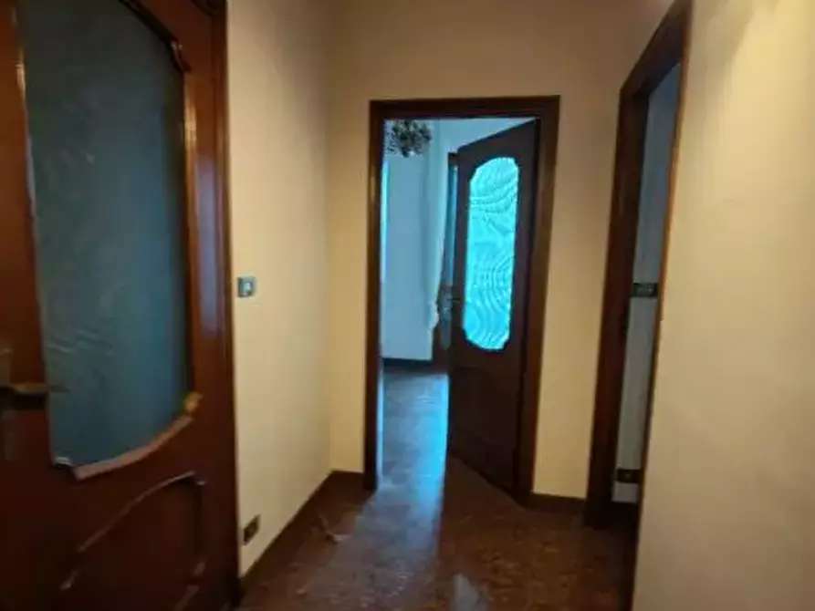Immagine 3 di Villa in vendita  a Moncalieri