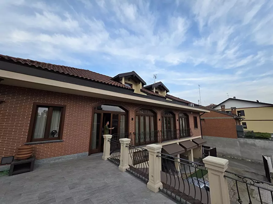 Immagine 19 di Villa in vendita  a Nichelino