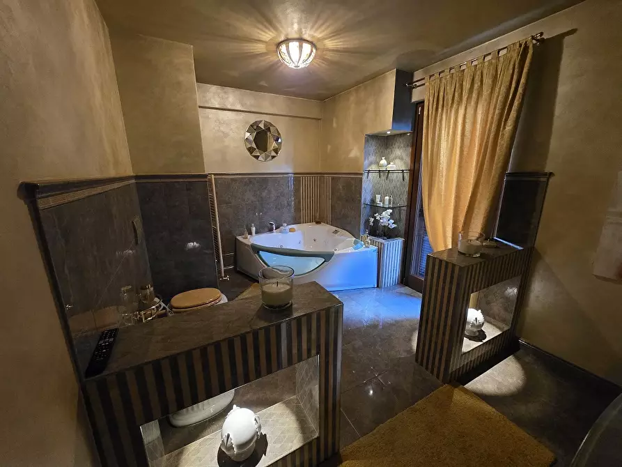 Immagine 7 di Villa in vendita  a Nichelino