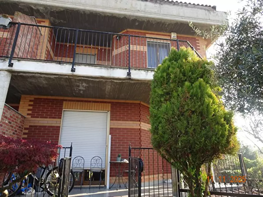 Immagine 1 di Villetta a schiera in vendita  a Brandizzo
