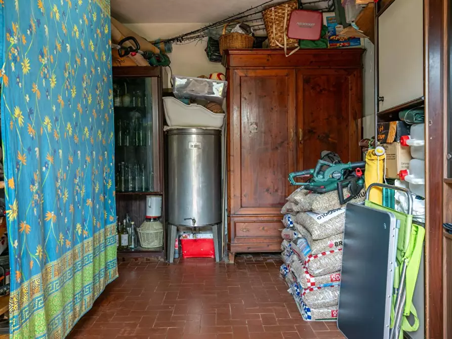 Immagine 52 di Appartamento in vendita  a Calci