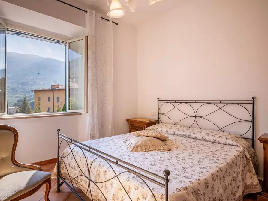 Immagine 16 di Appartamento in vendita  a Calci