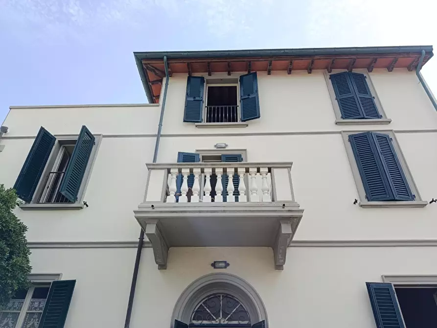Immagine 4 di Villa in vendita  a Rosignano Marittimo