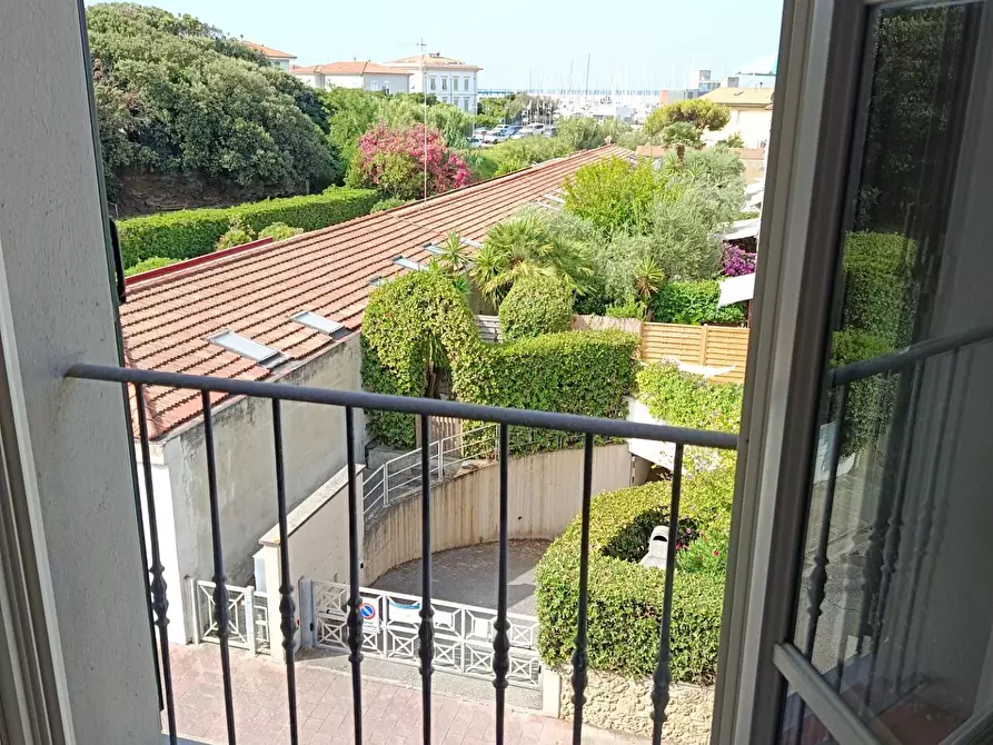 Immagine 33 di Villa in vendita  a Rosignano Marittimo