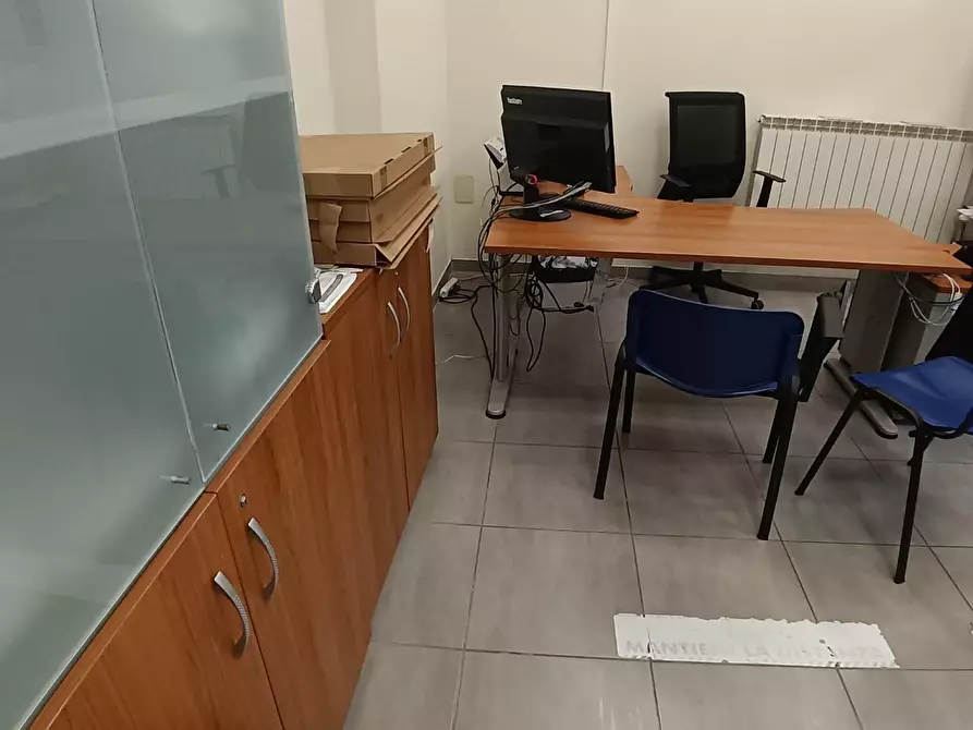 Immagine 3 di Locale commerciale in affitto  a Empoli