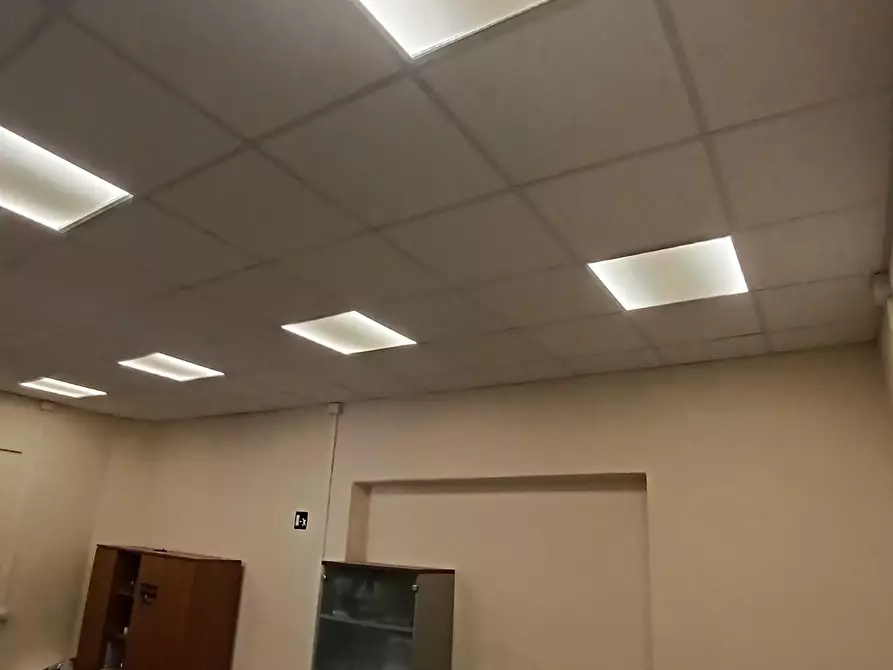 Immagine 4 di Locale commerciale in affitto  a Empoli