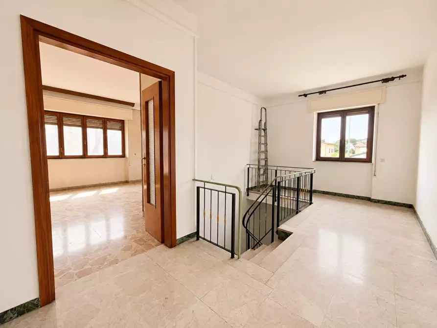 Immagine 25 di Casa indipendente in vendita  a Carrara