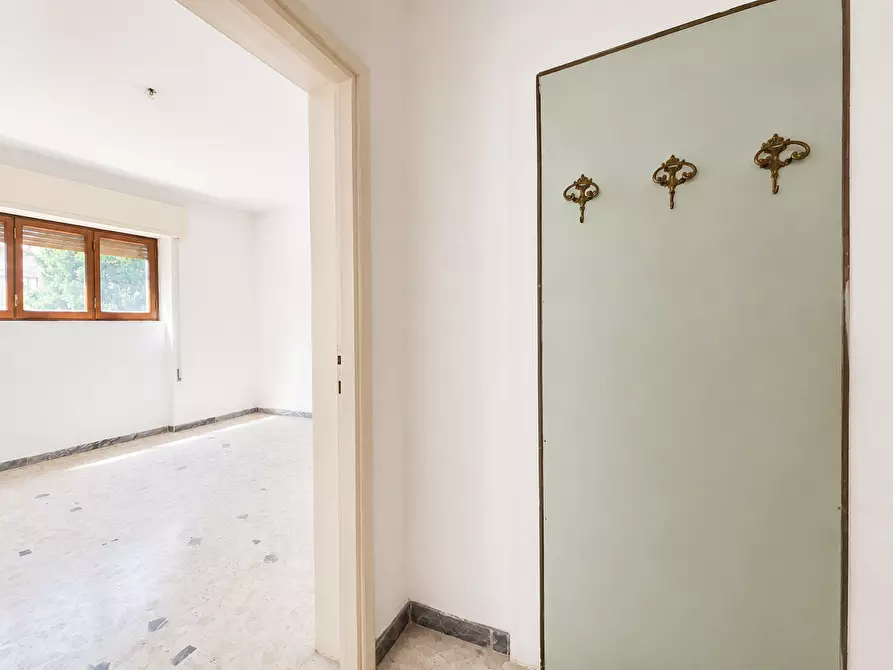 Immagine 46 di Casa indipendente in vendita  a Carrara
