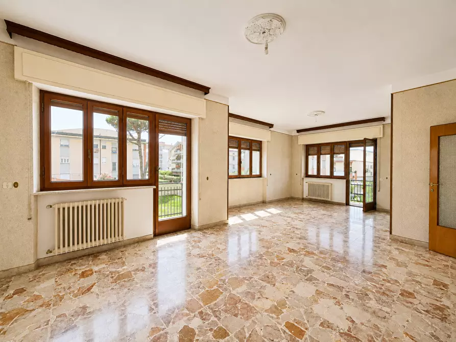 Immagine 19 di Casa indipendente in vendita  a Carrara