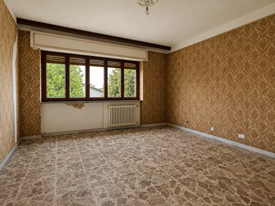 Immagine 38 di Casa indipendente in vendita  a Carrara