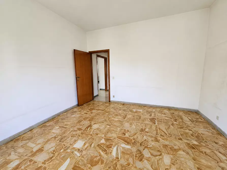 Immagine 32 di Casa indipendente in vendita  a Carrara