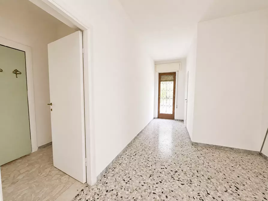 Immagine 55 di Casa indipendente in vendita  a Carrara