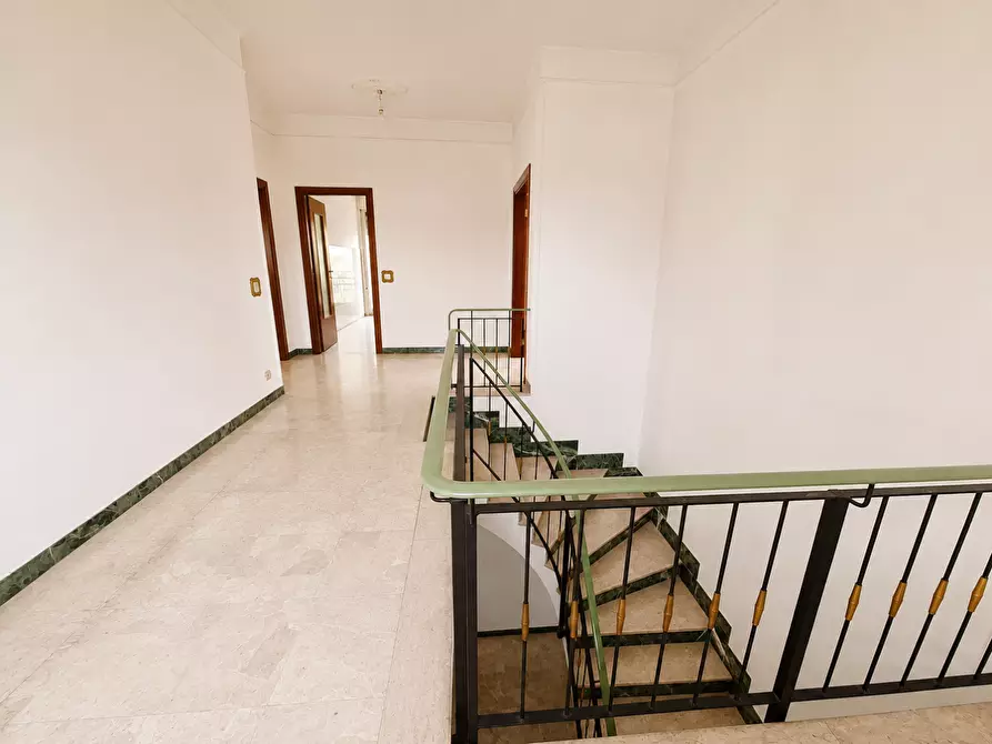 Immagine 22 di Casa indipendente in vendita  a Carrara