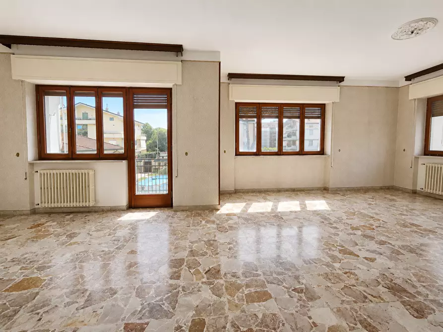Immagine 16 di Casa indipendente in vendita  a Carrara