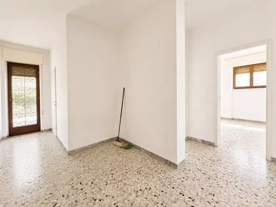 Immagine 54 di Casa indipendente in vendita  a Carrara