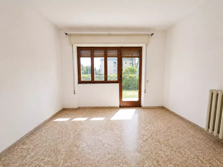 Immagine 50 di Casa indipendente in vendita  a Carrara