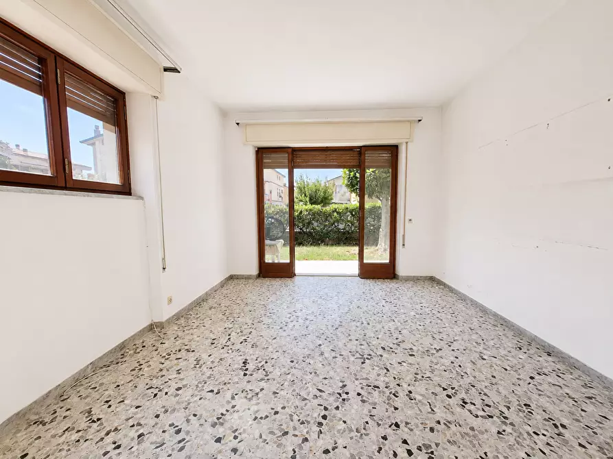 Immagine 48 di Casa indipendente in vendita  a Carrara