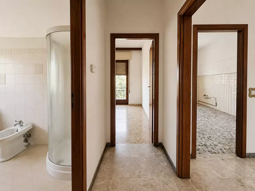 Immagine 37 di Casa indipendente in vendita  a Carrara