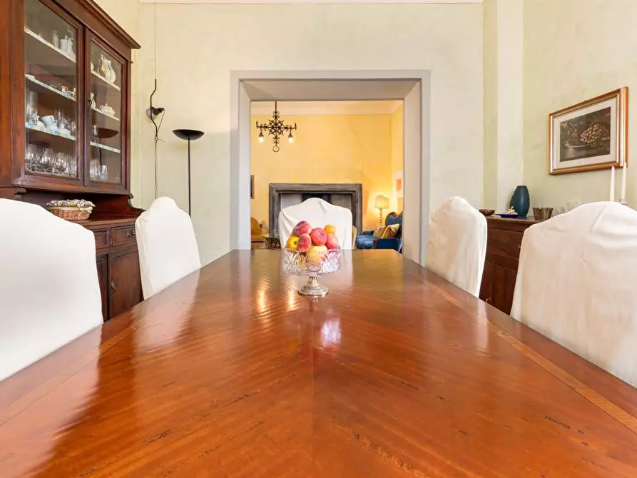 Immagine 16 di Casa colonica in vendita  a Castellina In Chianti