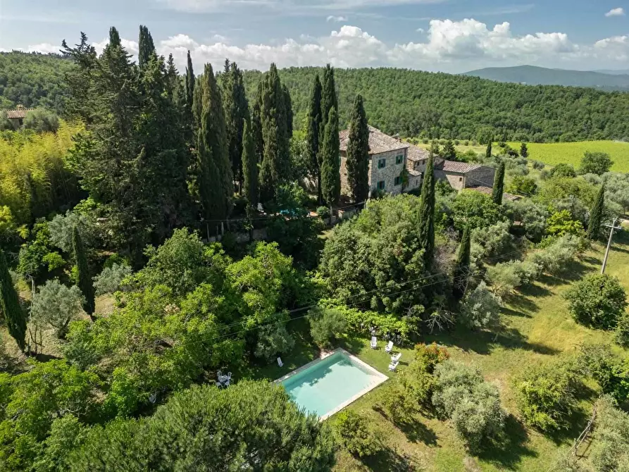 Immagine 20 di Casa colonica in vendita  a Castellina In Chianti