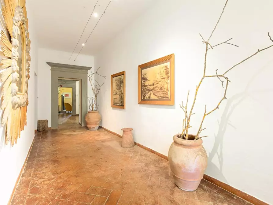 Immagine 22 di Casa colonica in vendita  a Castellina In Chianti