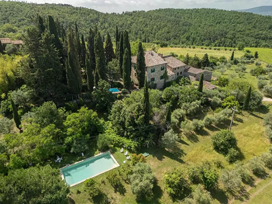 Immagine 14 di Casa colonica in vendita  a Castellina In Chianti