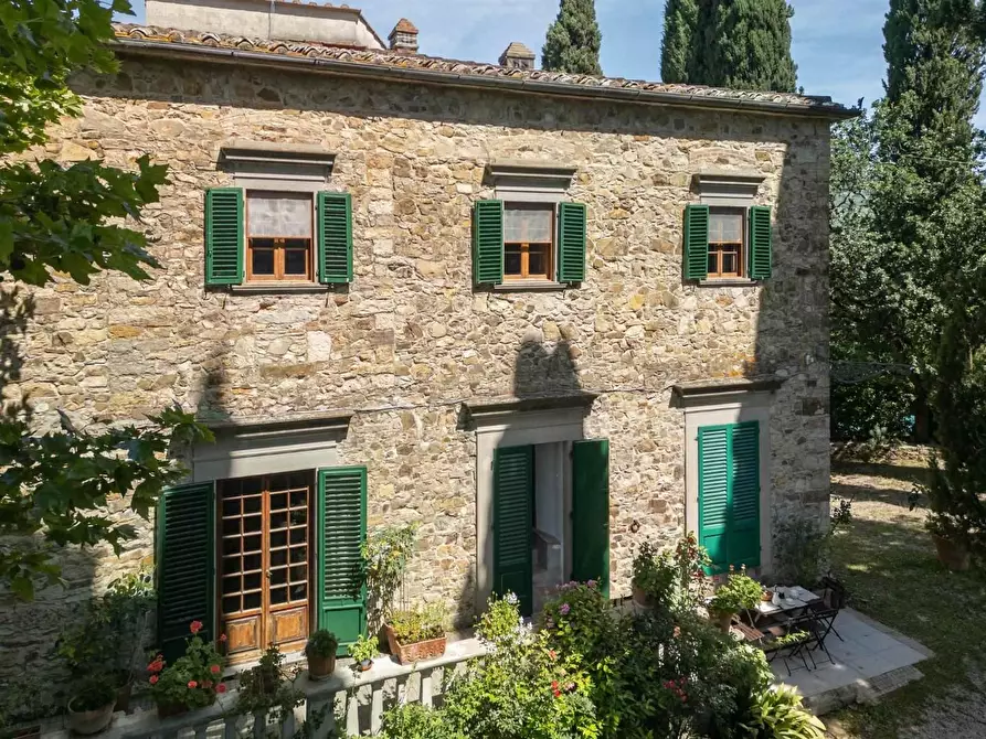 Immagine 21 di Casa colonica in vendita  a Castellina In Chianti