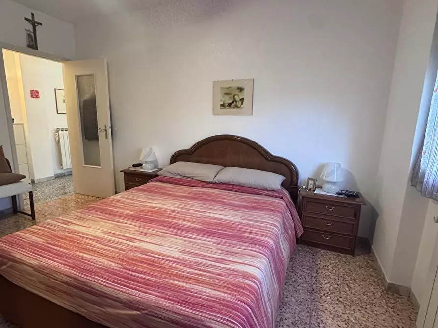 Immagine 10 di Appartamento in vendita  a Massa