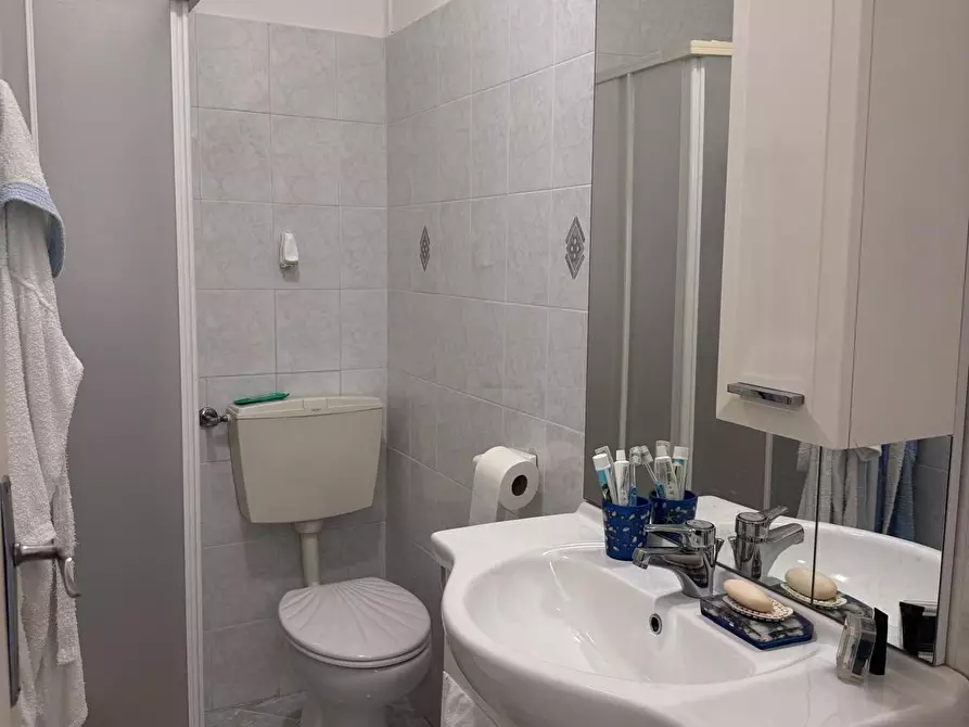 Immagine 12 di Appartamento in vendita  a Massa