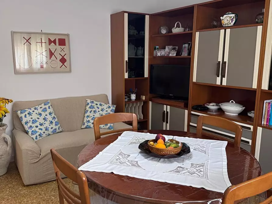 Immagine 4 di Appartamento in vendita  a Massa