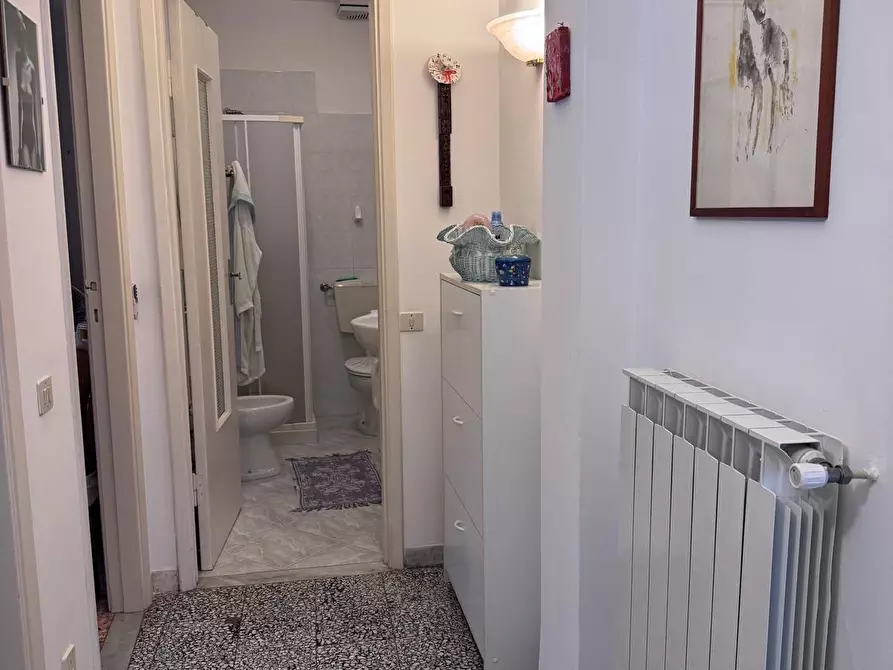 Immagine 13 di Appartamento in vendita  a Massa