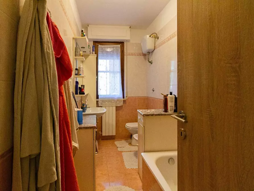 Immagine 26 di Appartamento in vendita  a Cascina