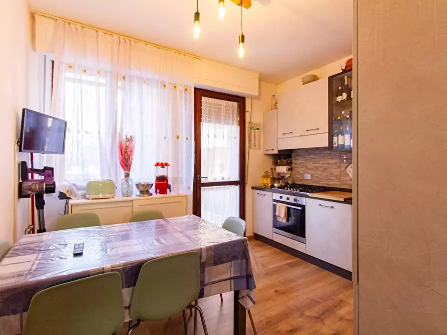 Immagine 5 di Appartamento in vendita  a Cascina