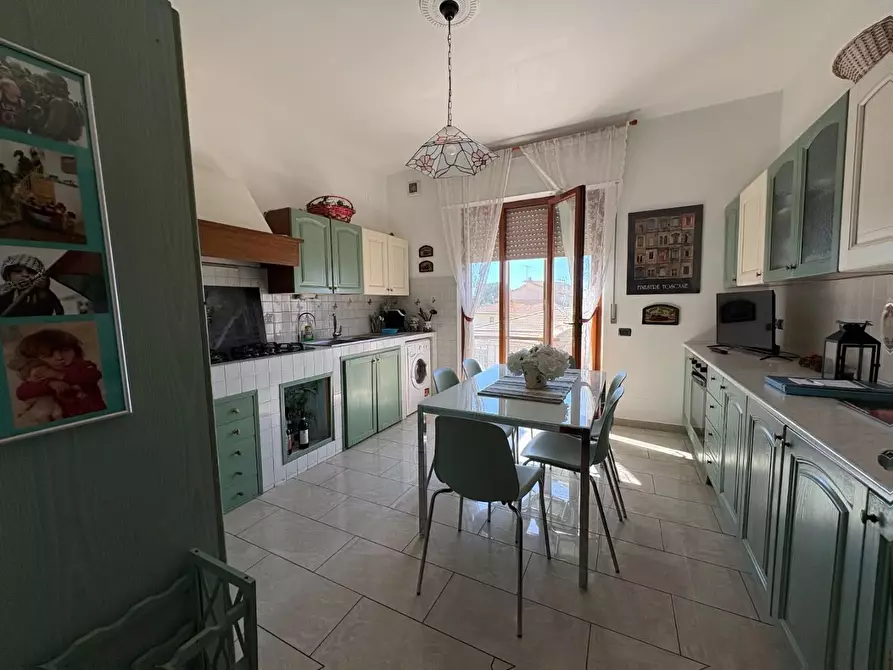 Immagine 4 di Casa bifamiliare in vendita  a Vecchiano