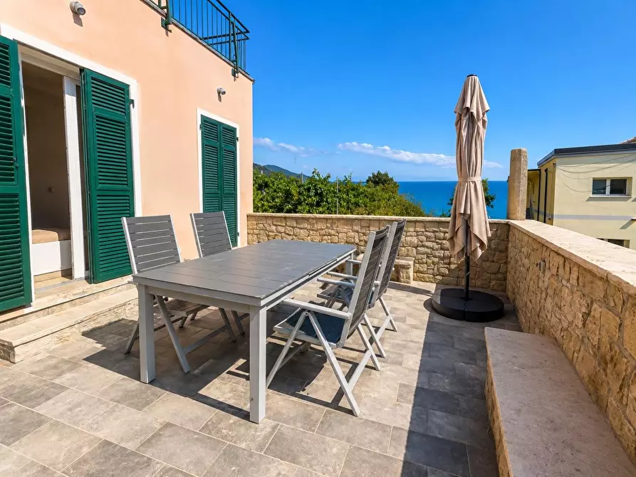 Immagine 20 di Appartamento in vendita  a Vernazza