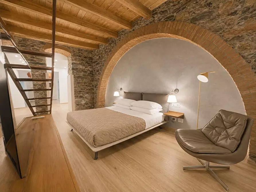 Immagine 11 di Appartamento in vendita  a Vernazza