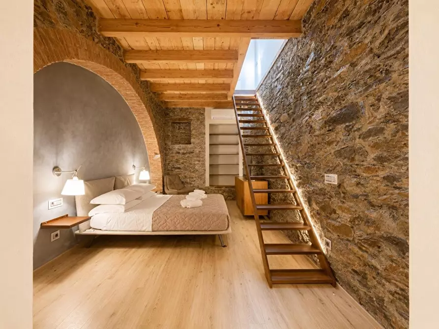 Immagine 14 di Appartamento in vendita  a Vernazza