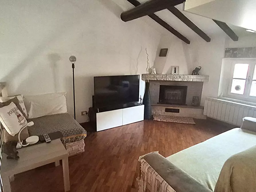 Immagine 5 di Appartamento in affitto  a San Giuliano Terme